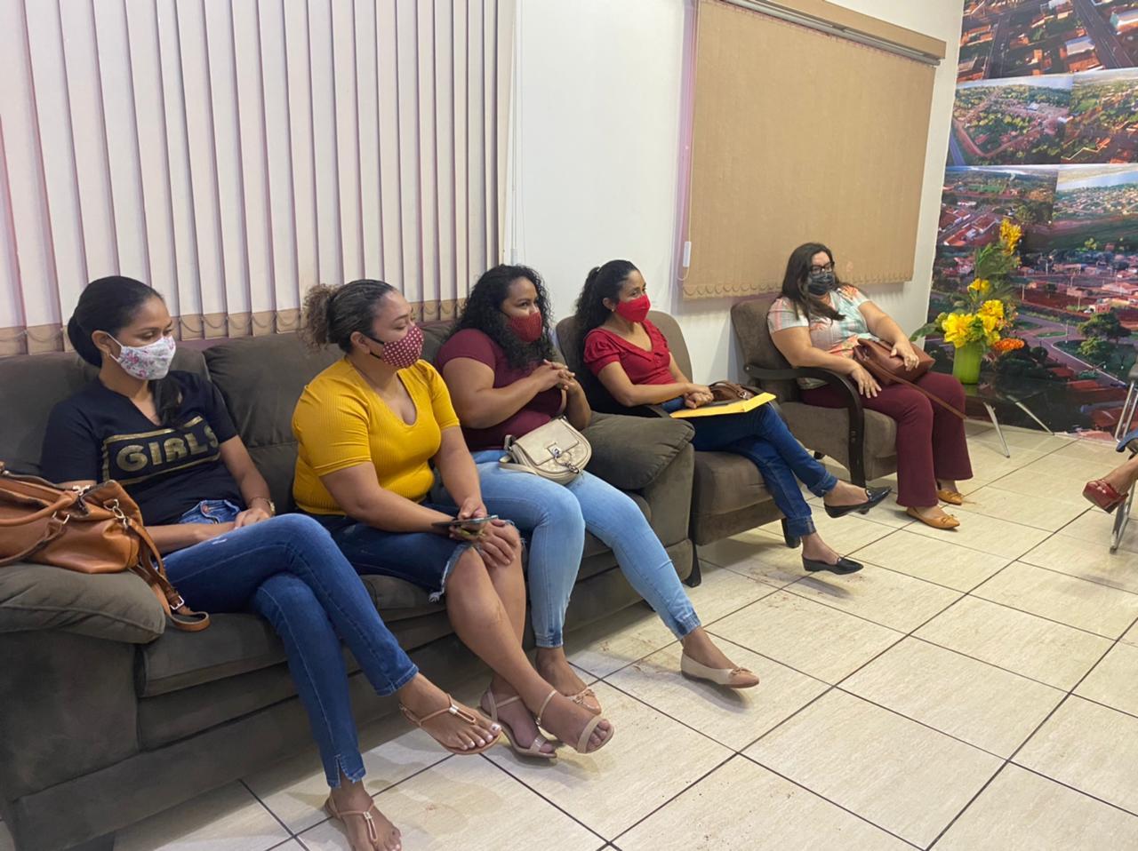 Prefeito Wanderly se reúne com Conselheiras Tutelares